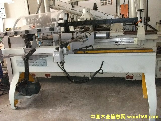 EMC1820܇